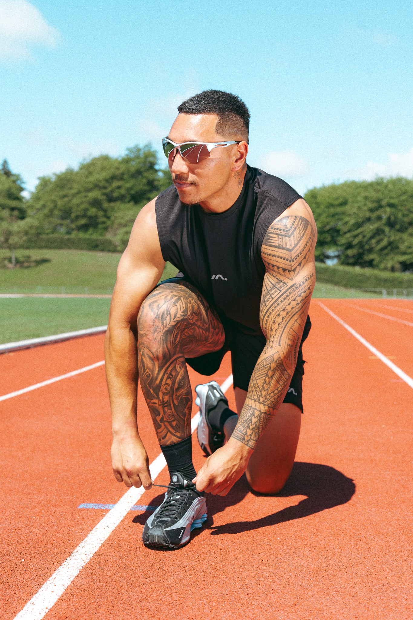 TRAINING SINGLET MENS BLACK