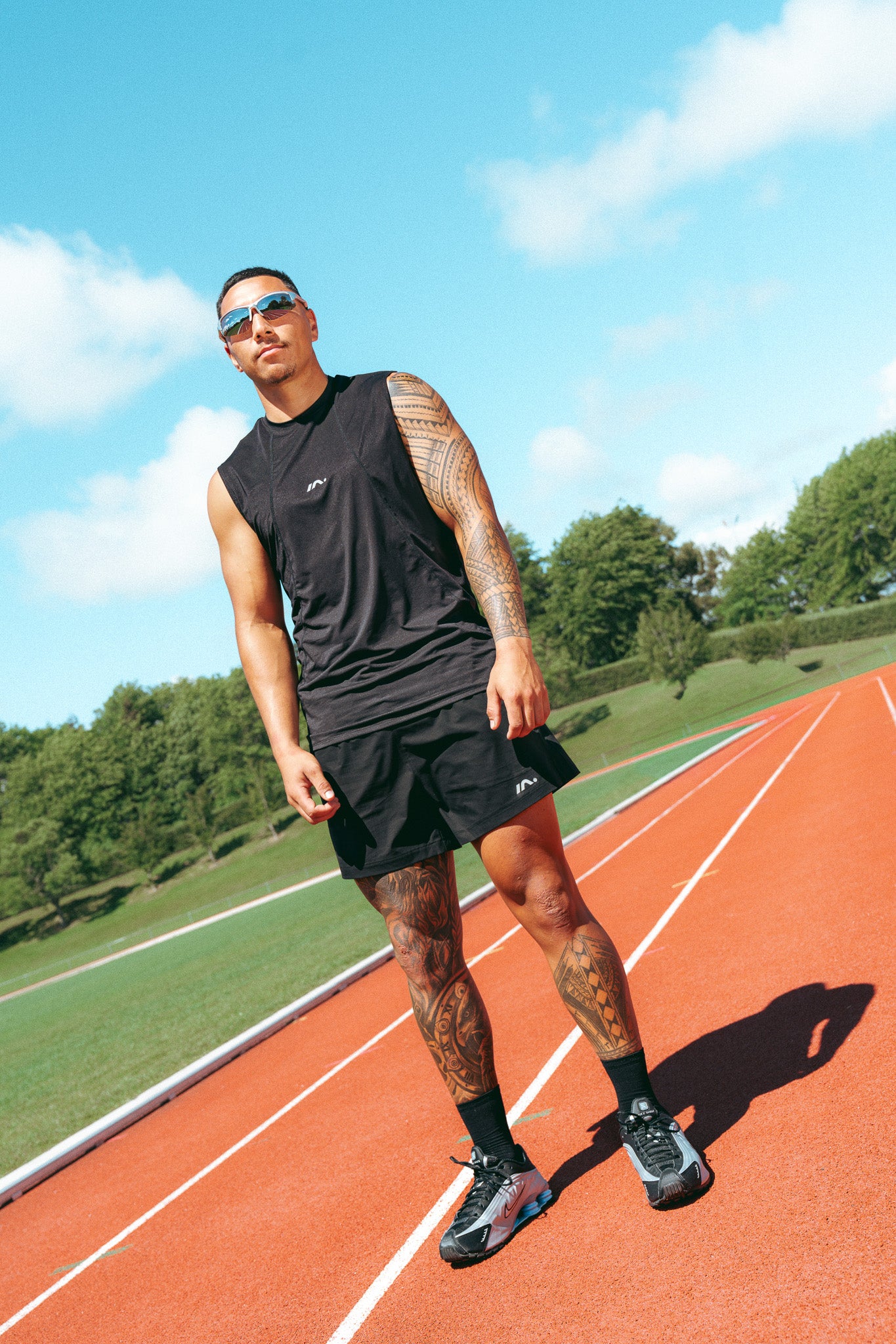 TRAINING SINGLET MENS BLACK