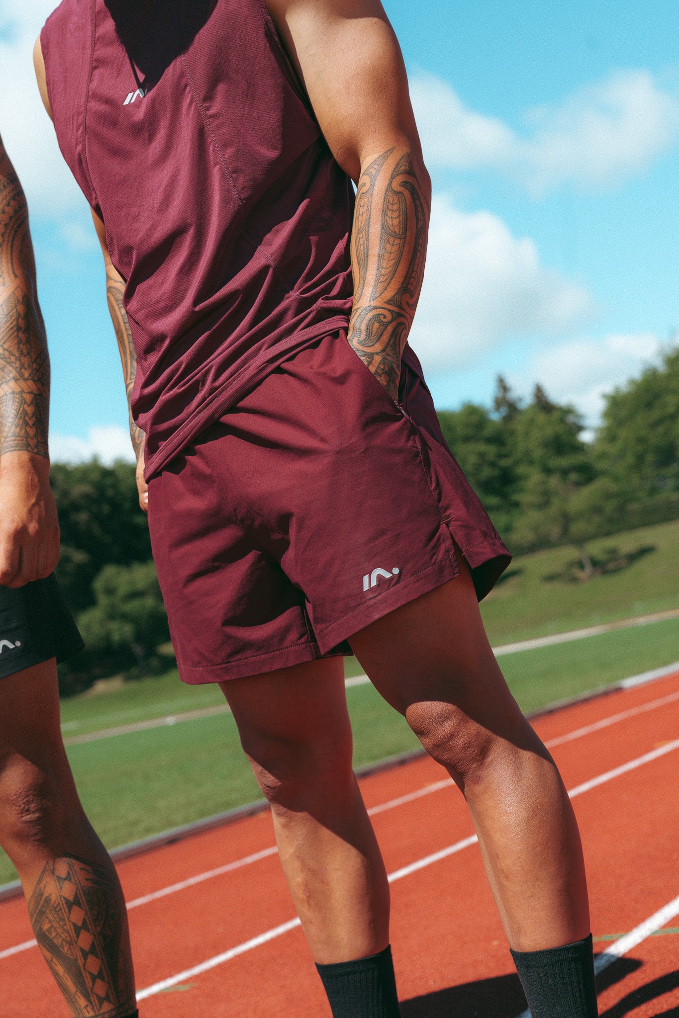 5" TRAINING SHORT MENS DEEP CHERRY