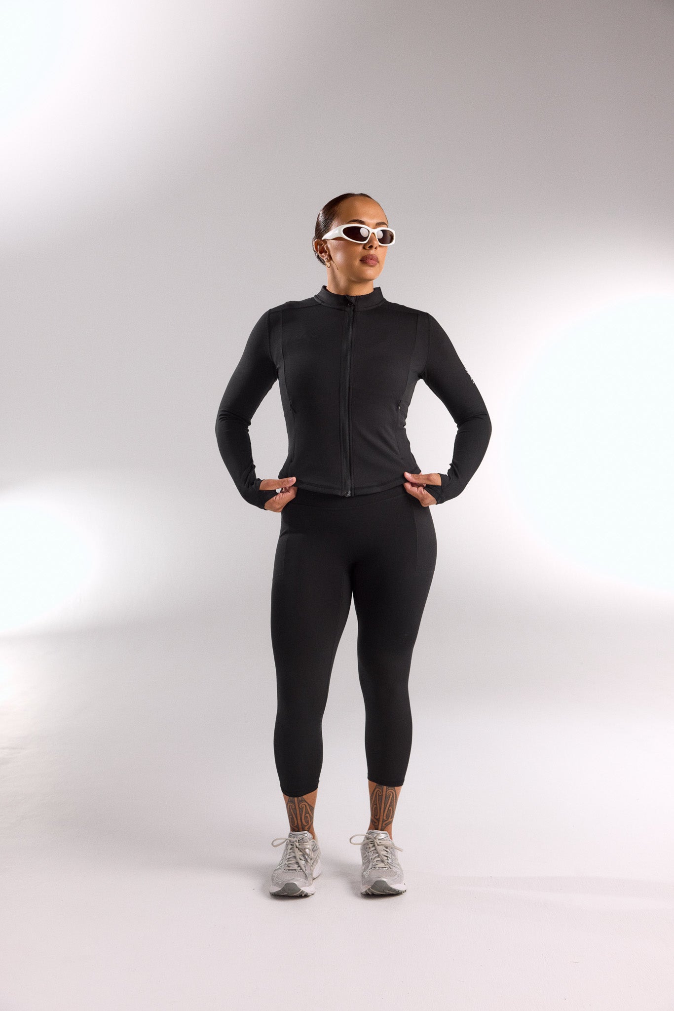 STAPLE W/ POCKET 7/8 LEGGING BLACK