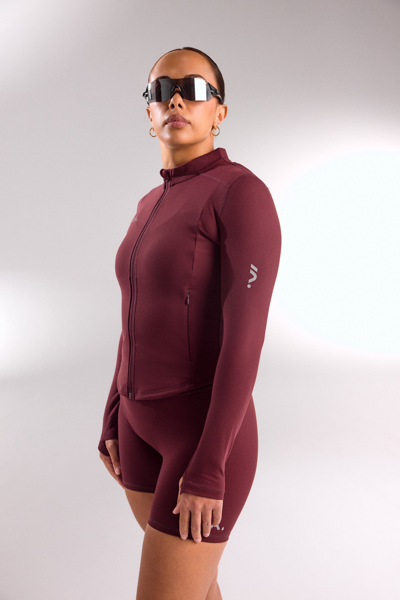 FORM JACKET DEEP CHERRY