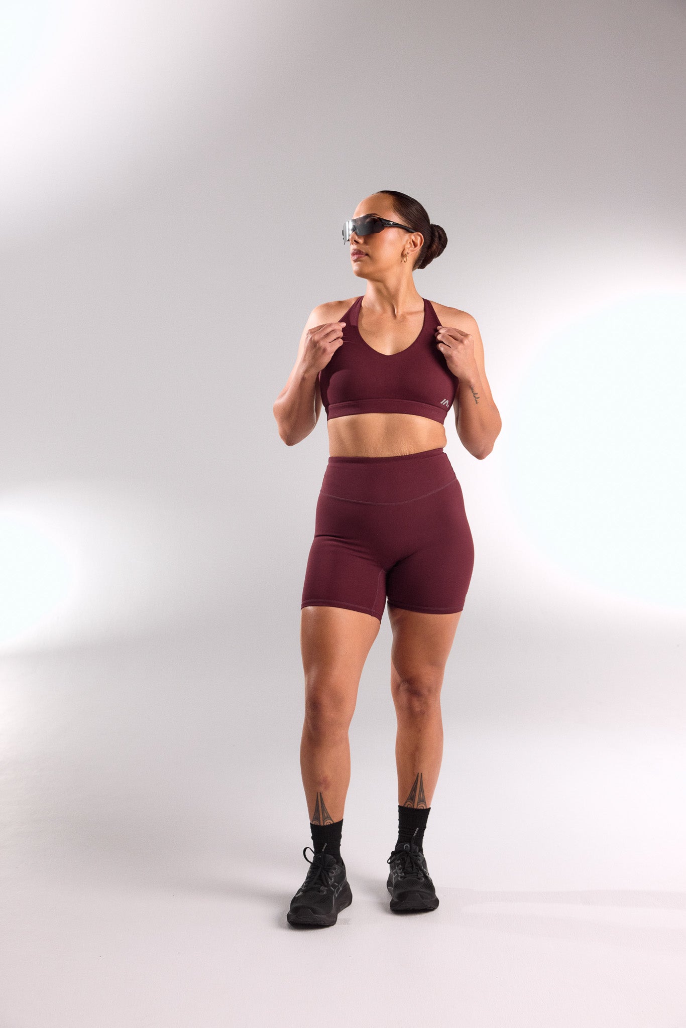 STAPLE MID SHORTS DEEP CHERRY