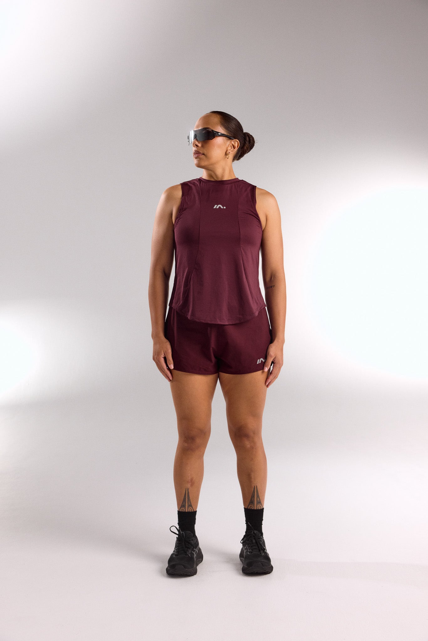 TRAINING SHORT WOMENS DEEP CHERRY