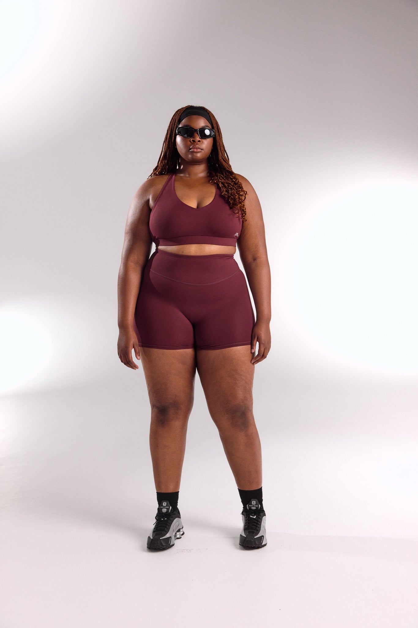 STAPLE MID SHORTS DEEP CHERRY