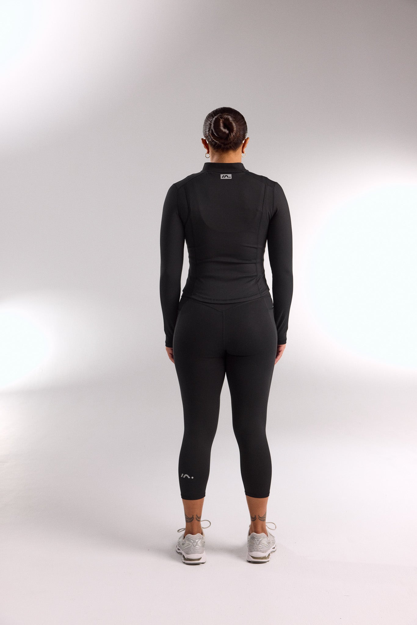 STAPLE W/ POCKET 7/8 LEGGING BLACK