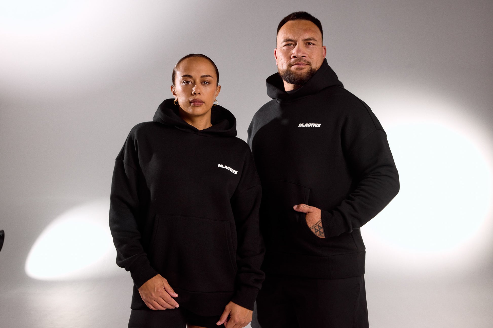 IA.ACTIVE HOODIE BLACK