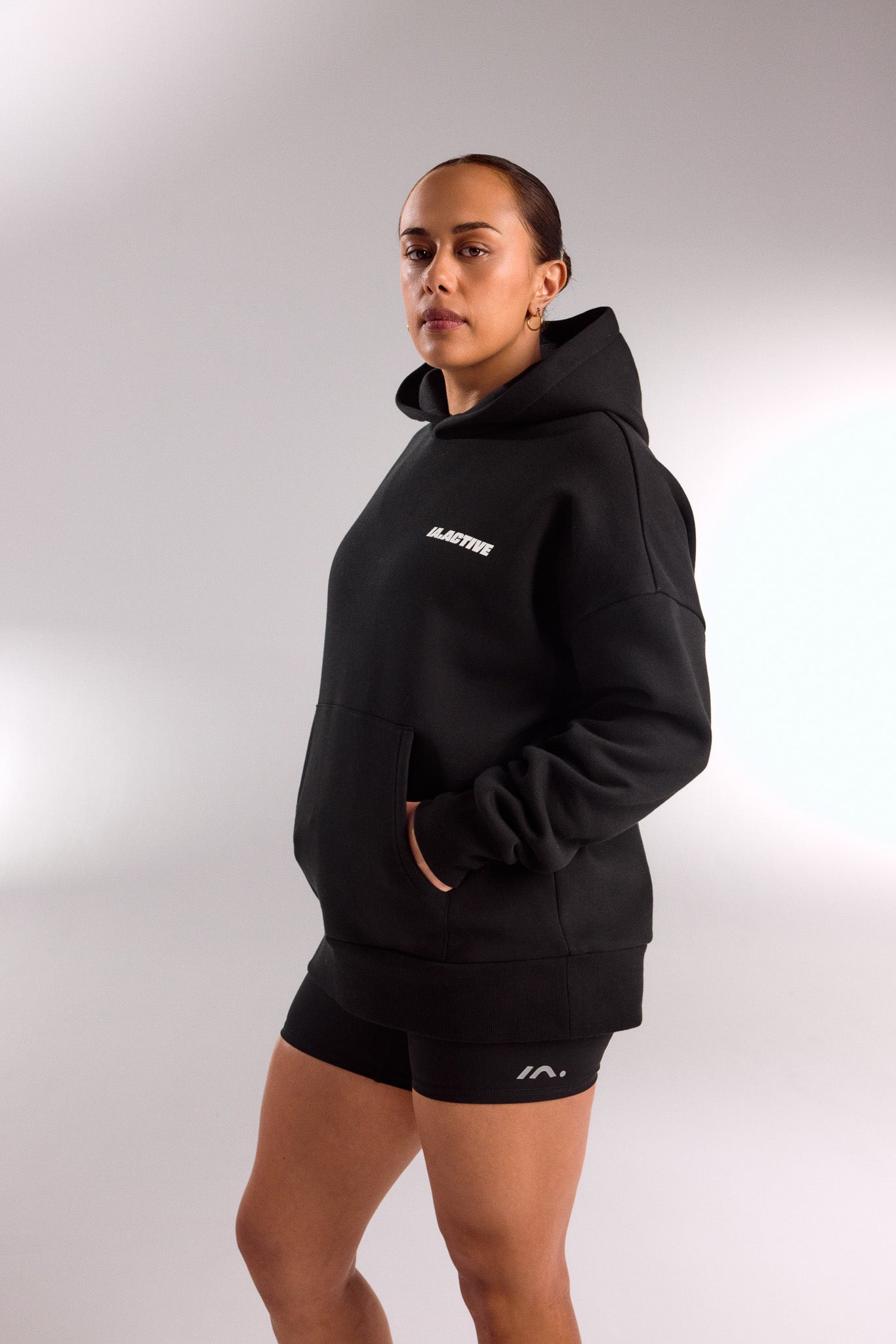 IA.ACTIVE HOODIE BLACK