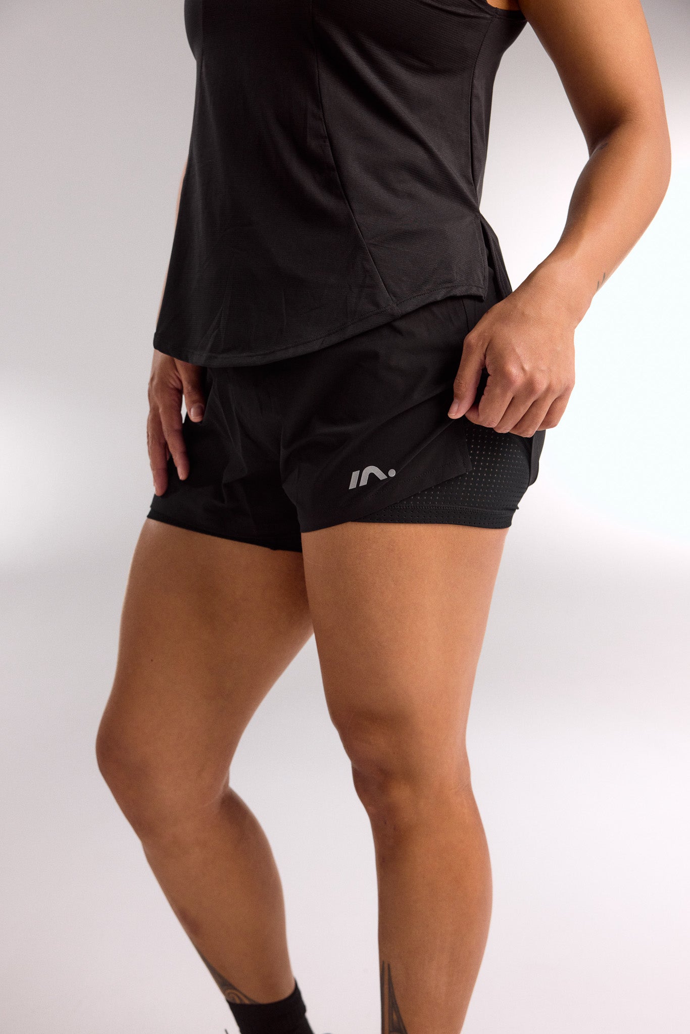 TRAINING SHORT WOMENS BLACK