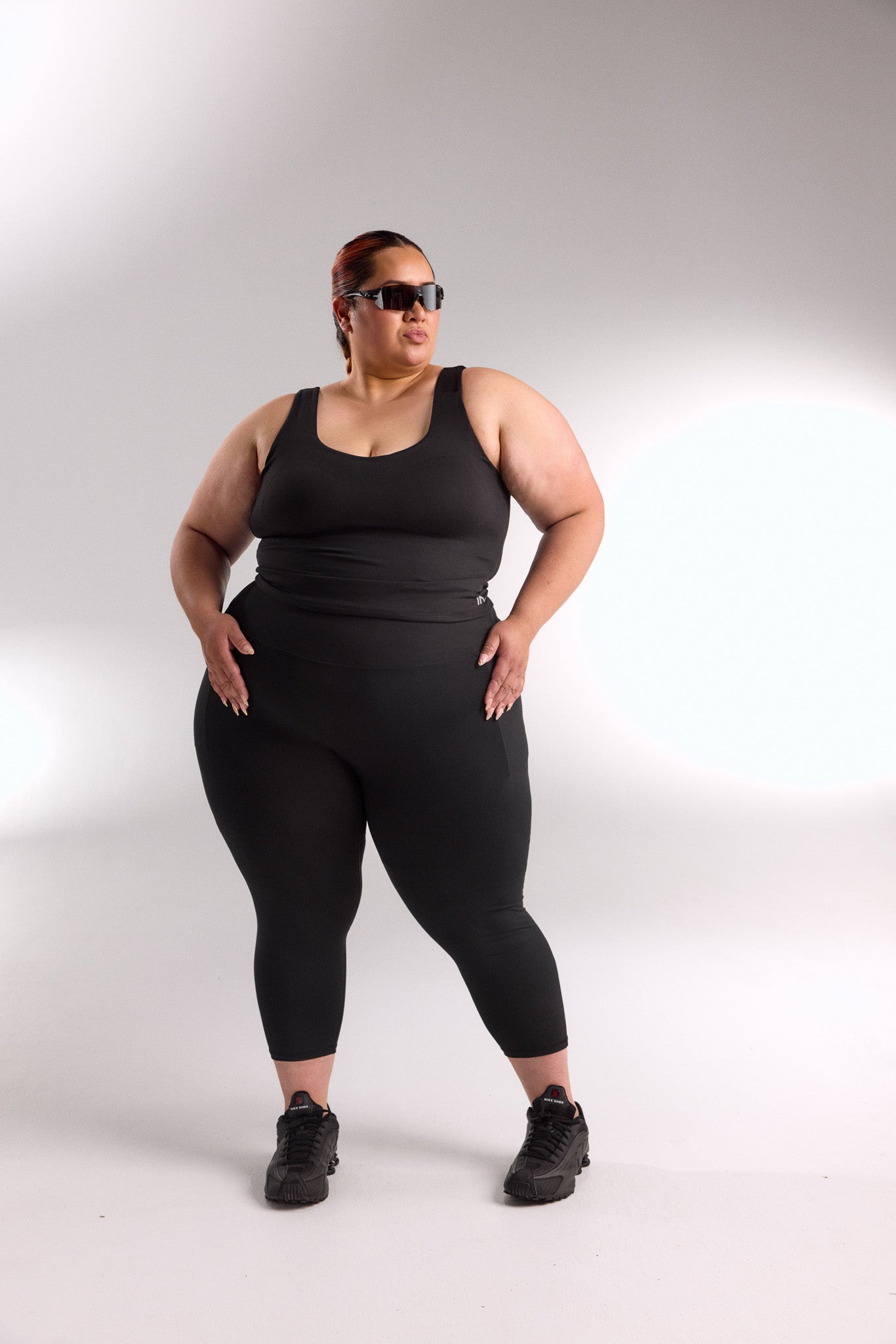 STAPLE W/ POCKET 7/8 LEGGING BLACK