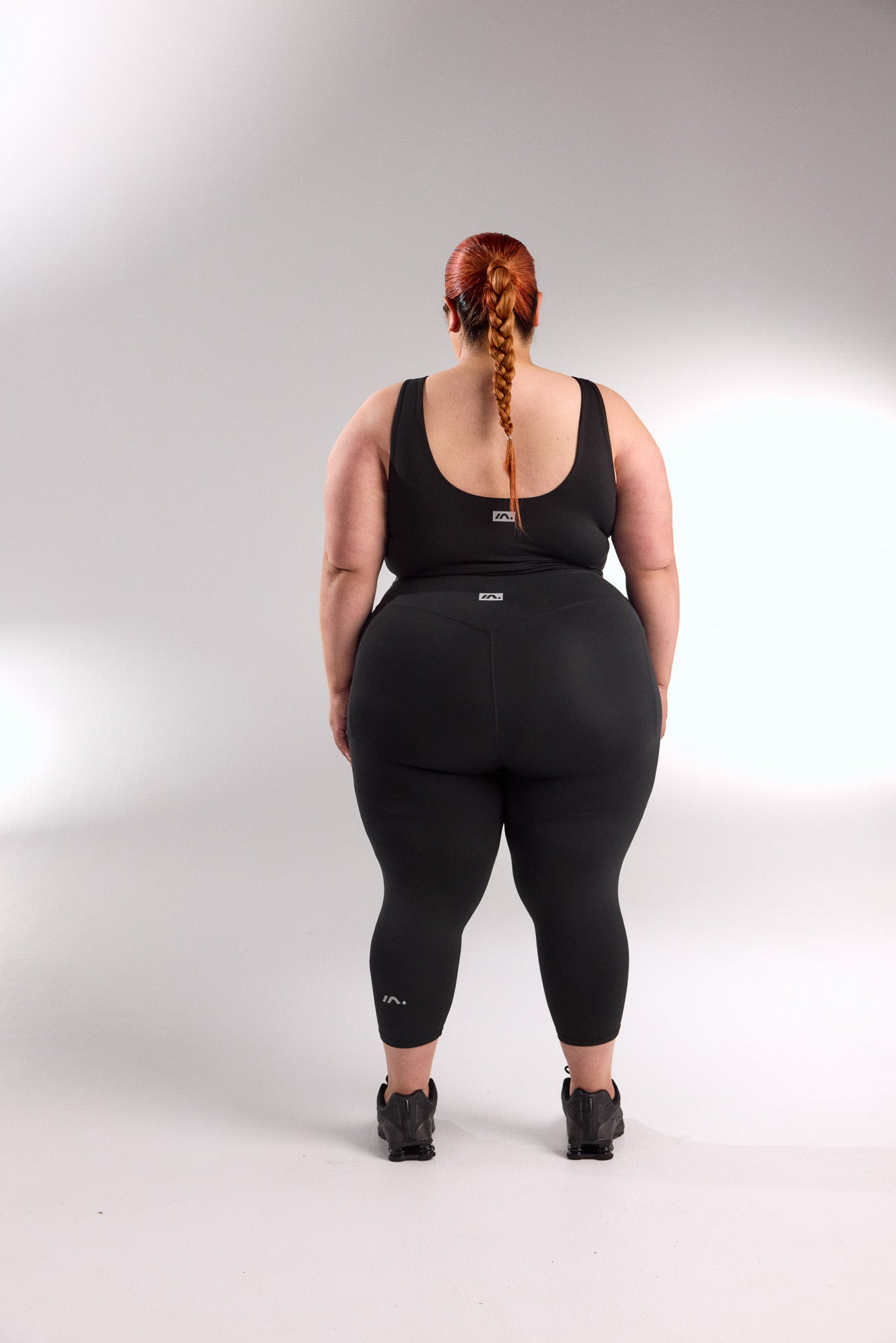 STAPLE W/ POCKET 7/8 LEGGING BLACK