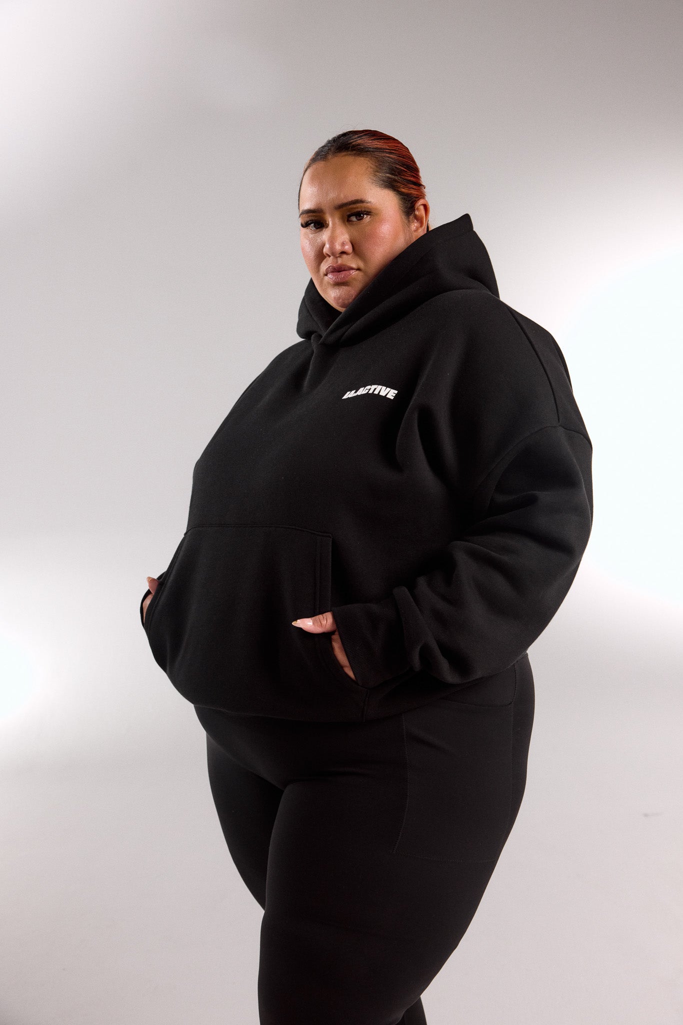 IA.ACTIVE HOODIE BLACK