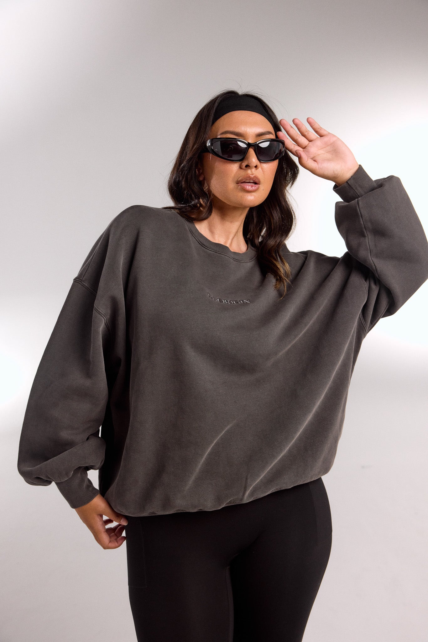 ESSENTIAL OVERSIZED CREW NECK STORM – IA.ORIGIN