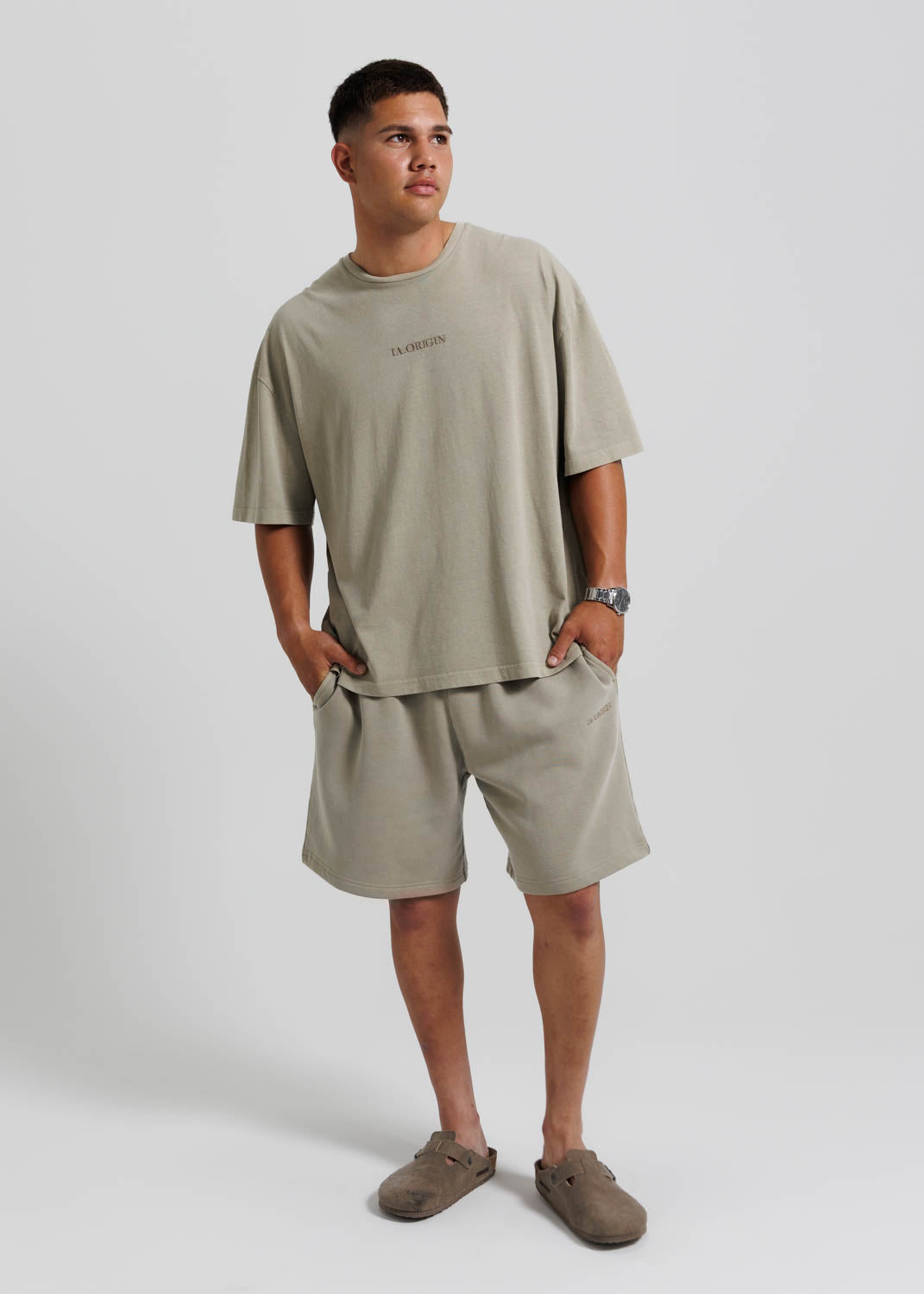 ESSENTIAL TRACK SHORT SAND