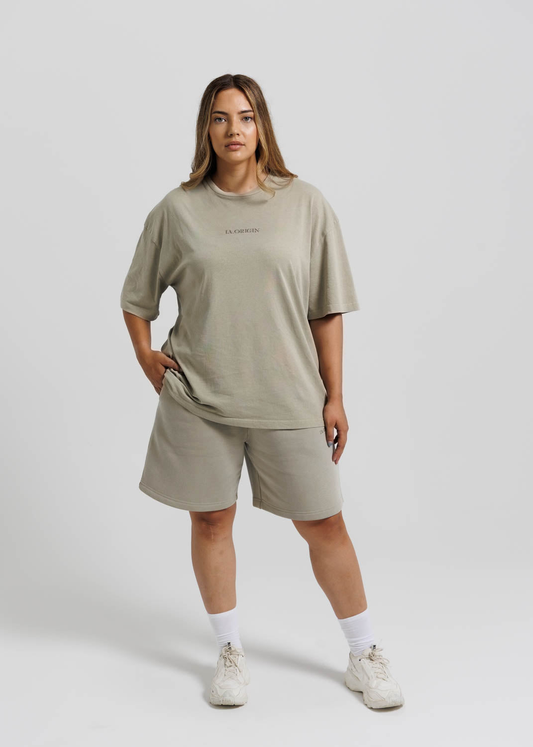 ESSENTIAL HEAVY WEIGHT TEE SAND